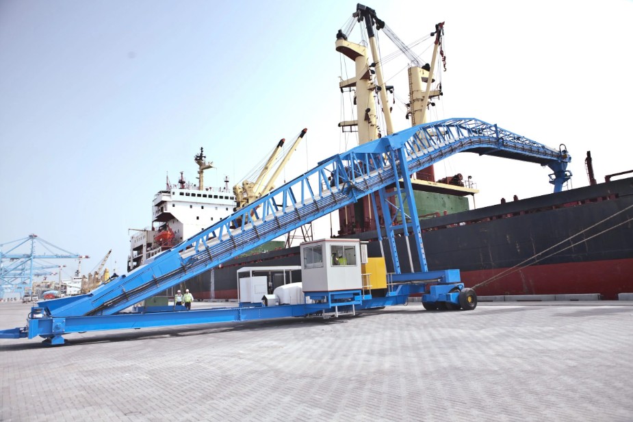 Mobile Ship Loader: A Key Equipment for Modern Port Logistics  